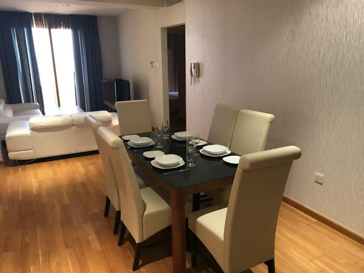 Sea View Central Apt Ithaki Larnaca Extérieur photo