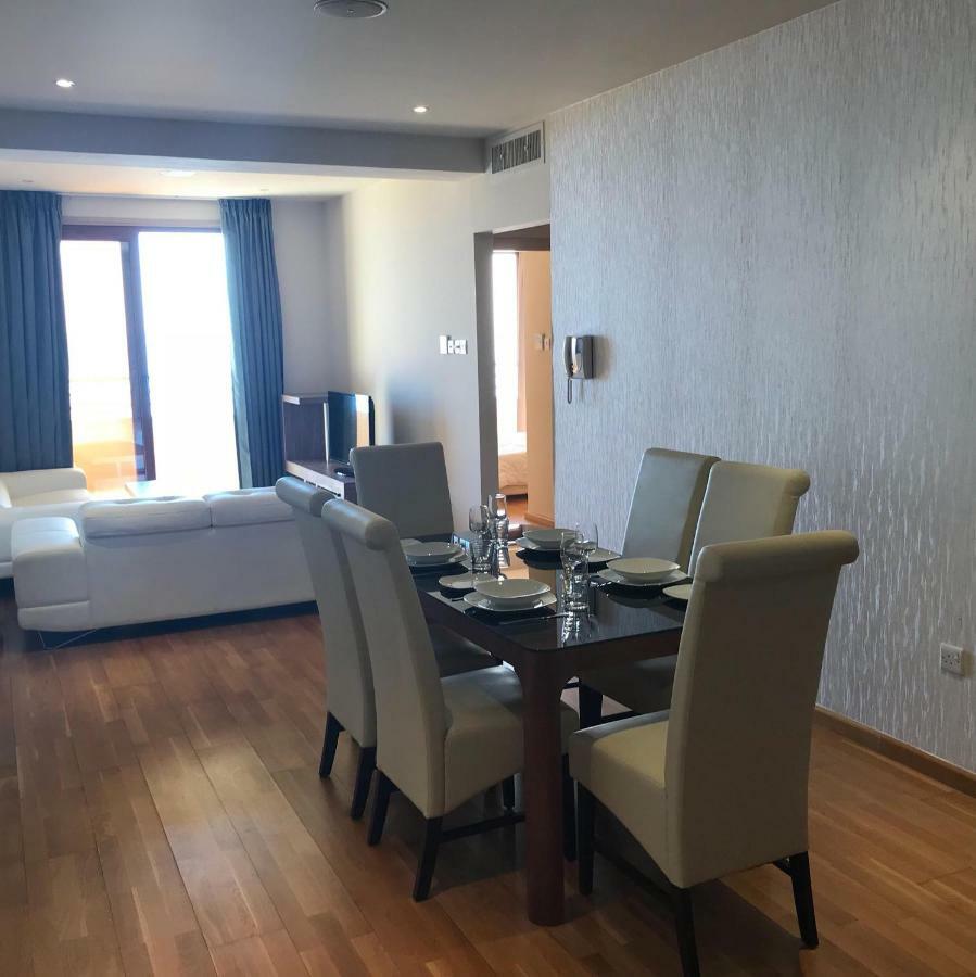 Sea View Central Apt Ithaki Larnaca Extérieur photo