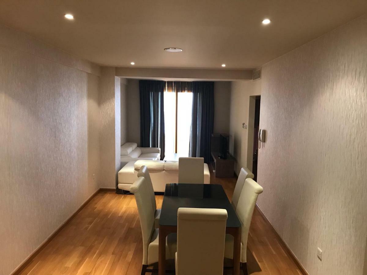 Sea View Central Apt Ithaki Larnaca Extérieur photo